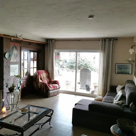 Casa De Gato Rustic Таиче