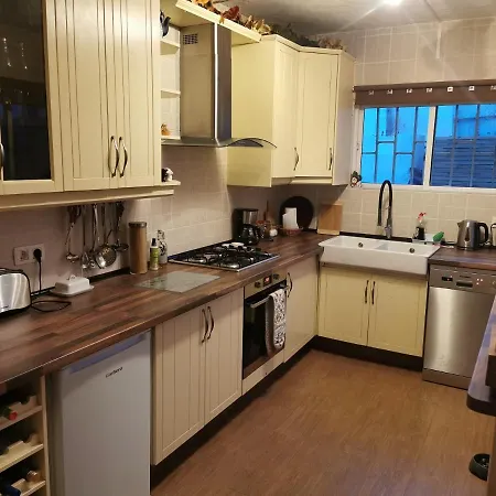Semesterbostad Casa De Gato Rustic Tahiche