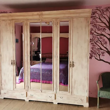 Casa De Gato Rustic Таиче