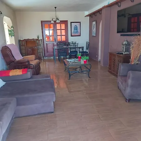 Casa De Gato Rustic بيت للعطل *