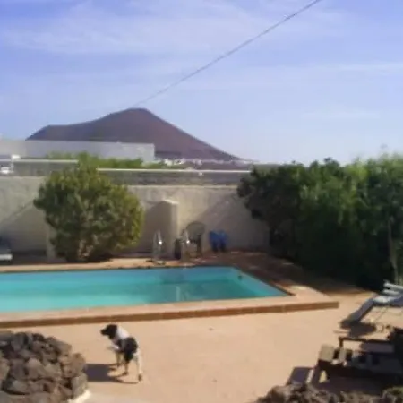 Casa De Gato Rustic بيت للعطل *