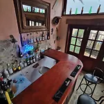Casa De Gato Rustic Таиче